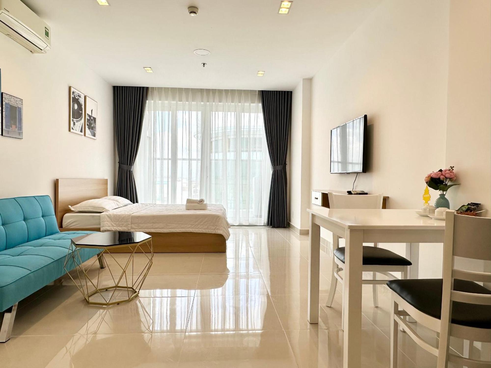 Teddy Apartment At Sky Center Luxury Ho Chi Minh City Bagian luar foto