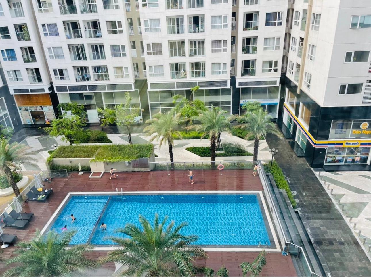 Teddy Apartment At Sky Center Luxury Ho Chi Minh City Bagian luar foto